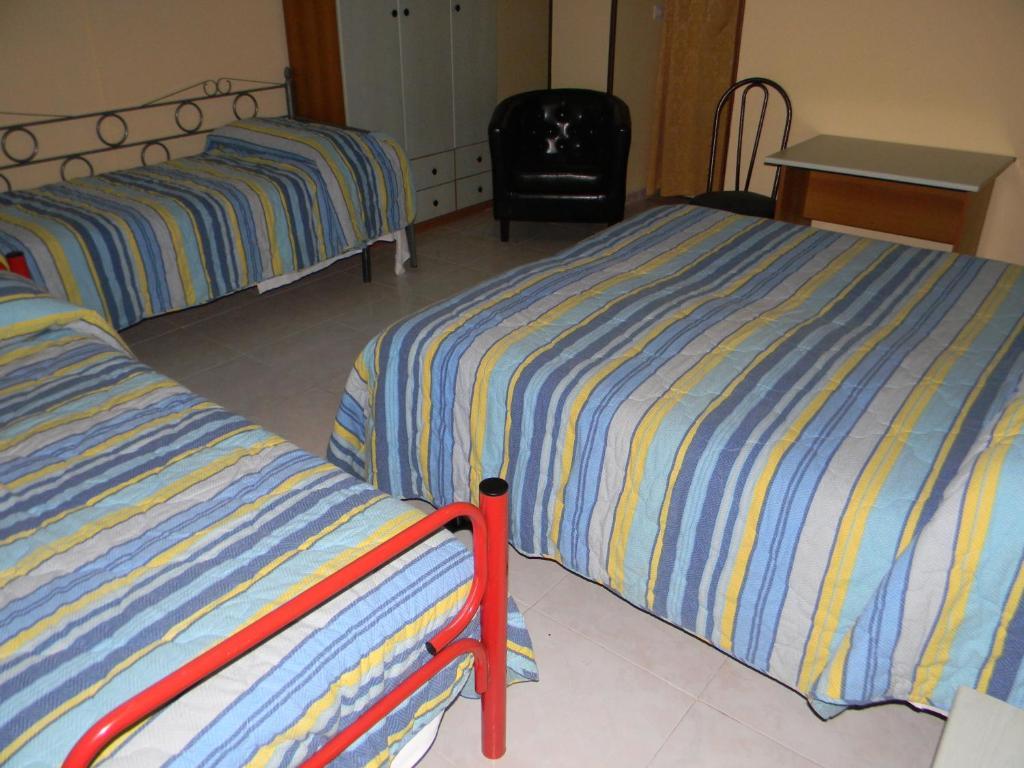 Hotel Mi.Ro. Casalnuovo Di Napoli Oda fotoğraf