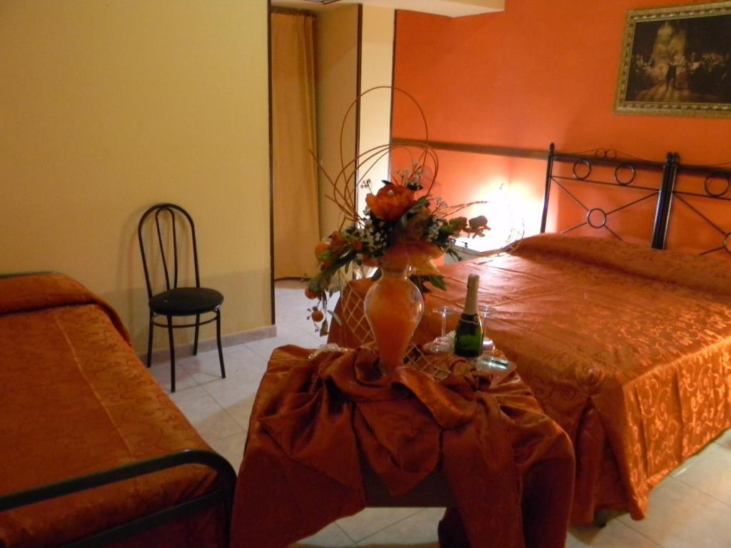 Hotel Mi.Ro. Casalnuovo Di Napoli Oda fotoğraf
